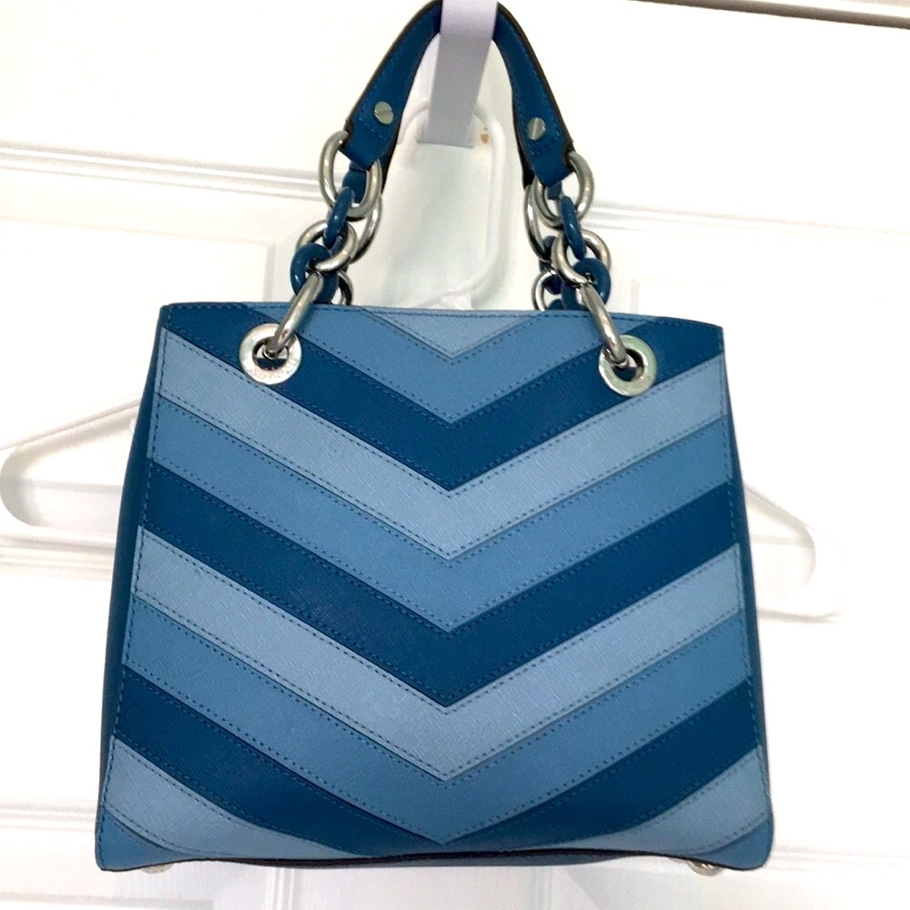 🦋Like New Michael Kors Bag